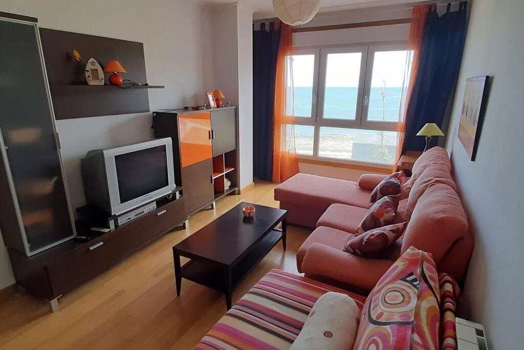 Appartement Apartamento 1ª Linea Con Vistas A La Playa à San Cibrao Extérieur photo